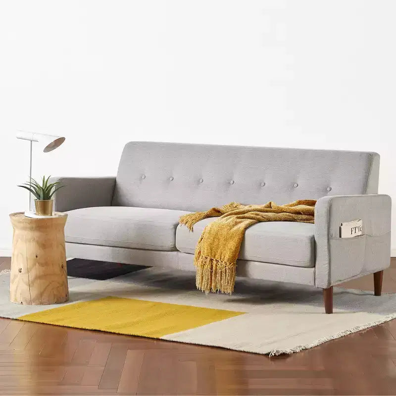Canapé milieu de siècle moderne avec poches accoudoirs en tissu lin capitonné - Mellow