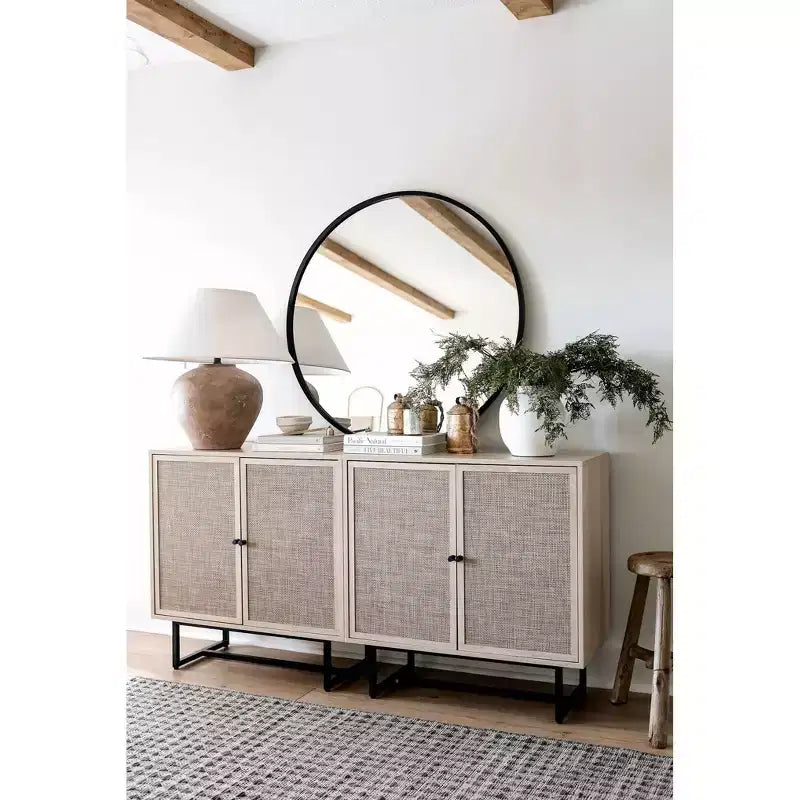 Meuble de rangement en bois et rotin
