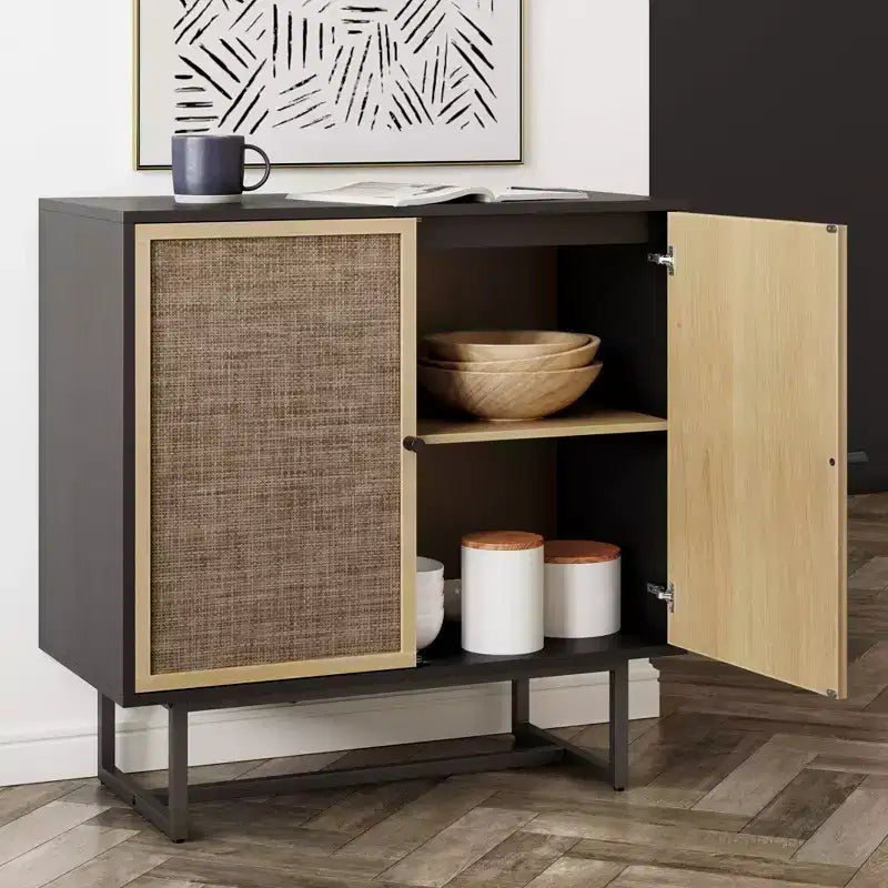 Meuble de rangement en bois et rotin