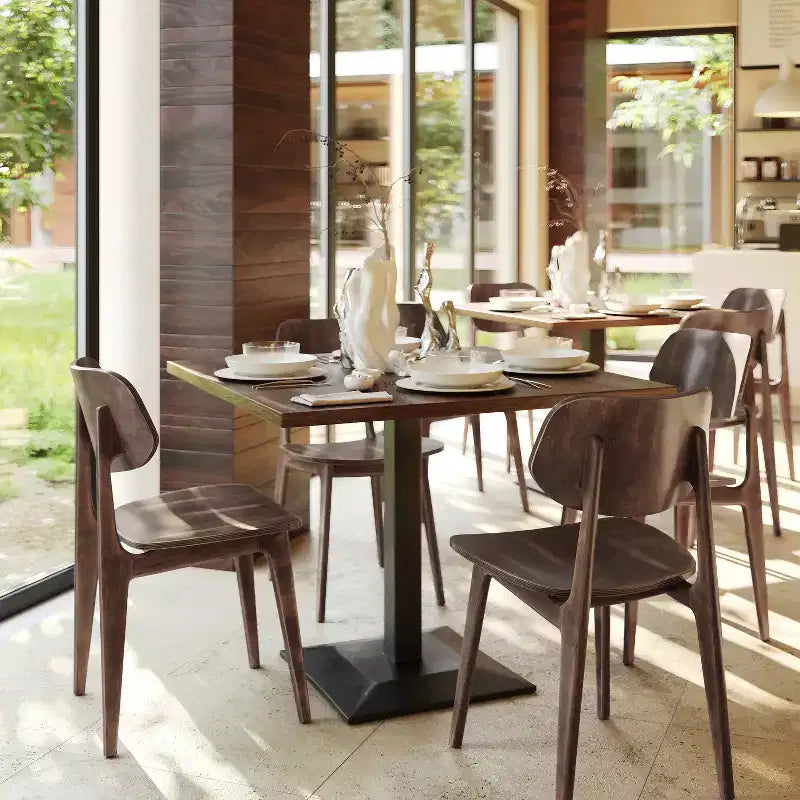 Chaises de salle à manger en bois massif de qualité commerciale avec dossiers ovales incurvés